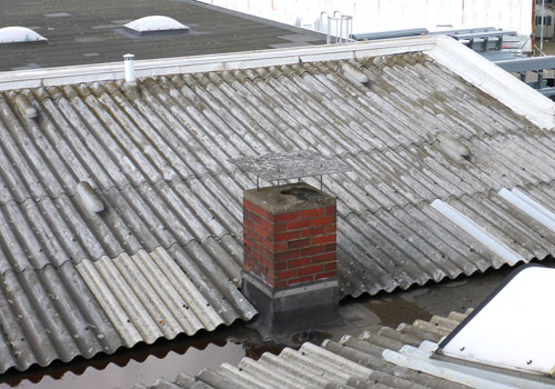 Dachwellplatten aus Asbestzement